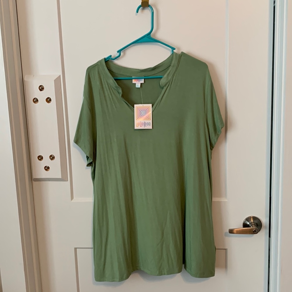 Lularoe new Layla 2x with rage mandarin side split top